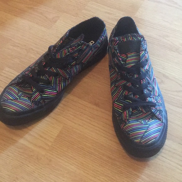 Converse Shoes - NWOT Converse shoes